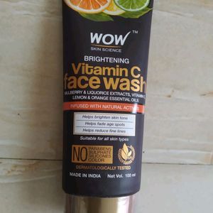 Wow Vit C Face Wash