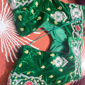 Bridal Green Red Coloured Lehenga Without Cancan