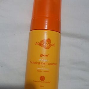 Aqualogica Foaming Face Wash