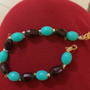 Multicolor Pearl Bracelet With Hook