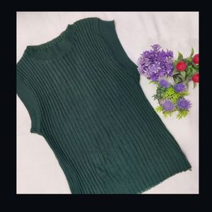 Women's ribbed green  top