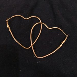 Heart Shaped Hoops Earrings With Hair Clip