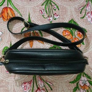 Black Slingbag