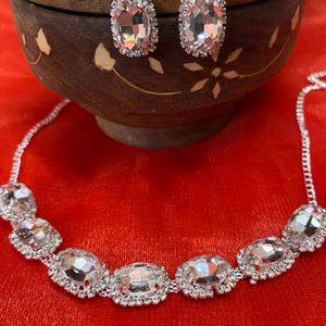 Silver Stone Necklace With Earrings