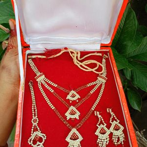 Necklace Set