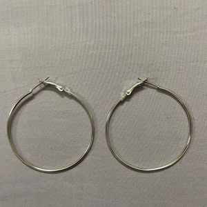 2 Pairs Of Earrings + Bracelet