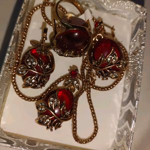 New Capris Red Gem Stone Jewellery Set