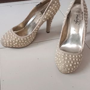 Gold Pearl studded Stilettos