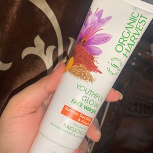 Organic Harvest Face Wash