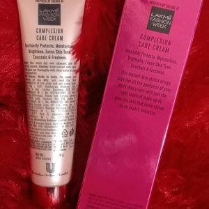 Lakme 9-5 Cc Cream