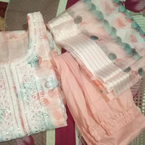 Womens Pink Kurta Sets With Dupatta.