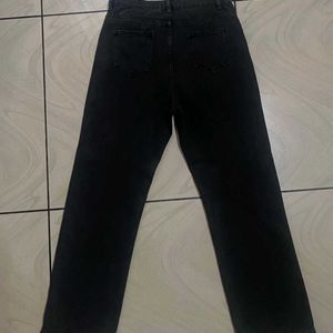 Urbanic Greyish Black Highwaist Straight Fit Jeans