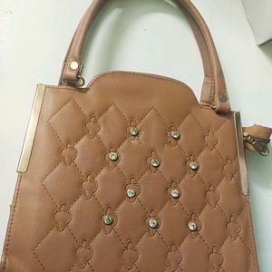 Hand bag