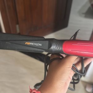 Revlon Pro Straighten Machine