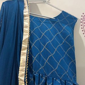 Beautiful Gharara Short Kurta Set With Dupatta 😍