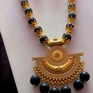 BEST BLACK PEARL JWELLERY SET FOR WOMENS IN WEDDIN