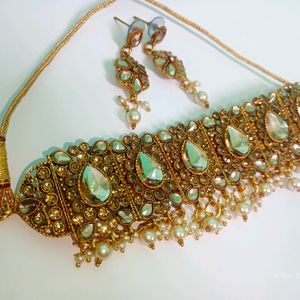 Kundan Choker Set