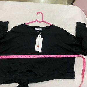 Korean Black Crop Pullover Stretchy