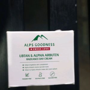 ALPS GOODNESS UBTAN & ALPHA ARBUTIN RADIANCE