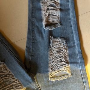 URBANIC FRESH RIPPED DENIM