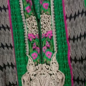 Pakistaani Kurti Heavy