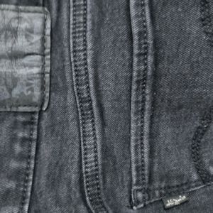 LEVIS Black Jeans