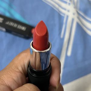 Swiss Beauty Lipstick