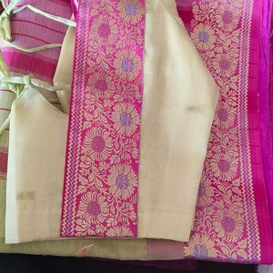 HANDLOOM WEAVING  SILK SAREE