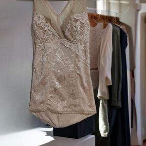 🎀 Omothe South Korean Beige Lace Corset Camisole