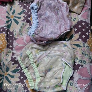 4 Pieces Poly Diaper