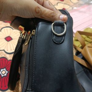 Black Leather Handbag With Side Strap