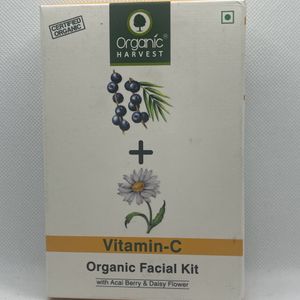 Vitamin C Organic Facial Kit With Acai Berry