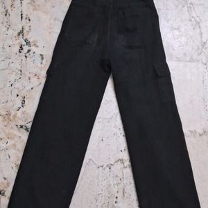 Black Solid Cargo Jeans