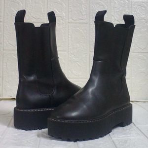 Swap Avail Y2k Black Boots