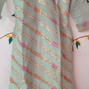 Pent Dupatta Suit