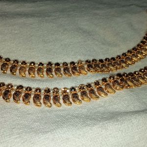 BEAUTIFUL GOLDEN ANKLET(Payal) WITH SMALL STONES!