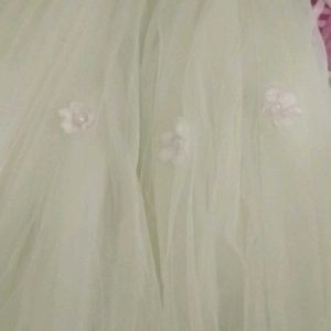 I Am Selling A Gown For Kids