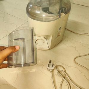 Juicing Mixer / Juice Making Machine / Old