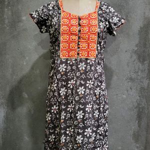 Daily Wear Straight Kurti