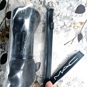 MAC foundation duo brush