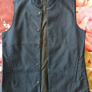 Sleeveless Jacket