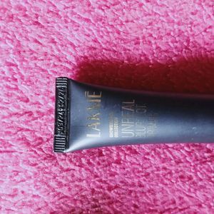 Lakme Primer