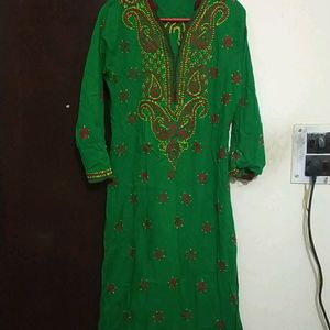 Green Kurti