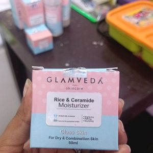 GLAMVEDA SKINCARE PRODUCTS FOR GLASS SKIN