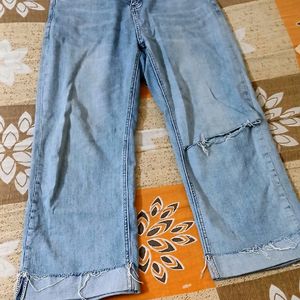 Ice Blue Torned Jeans