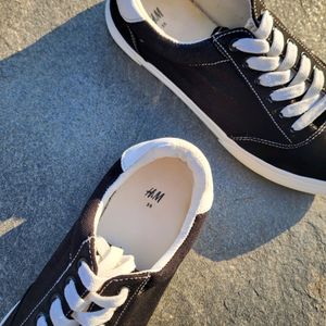 H&M Canvas Sneakers / EUR_38