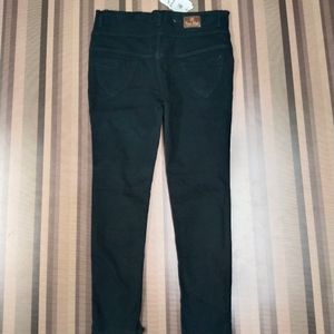 T,-43 Size 34 Boyfriend Fit Women Jeans