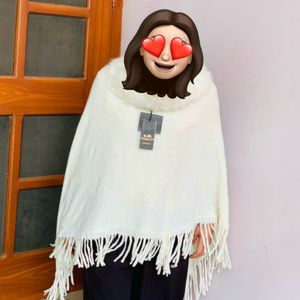 Coach Women's White Woollen Poncho with Fur