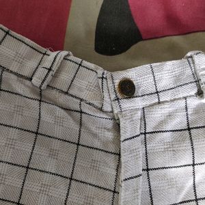 Stylish Kids Cotton White Check Pant for Boys