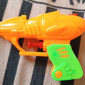 Unused Water 💦 Gun 🔫